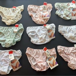 VINTAGE ORIGINAL WARNER'S BRIGHT STRIPES V-KINI SIZE 5 NWT *1 PANTY FOR $75